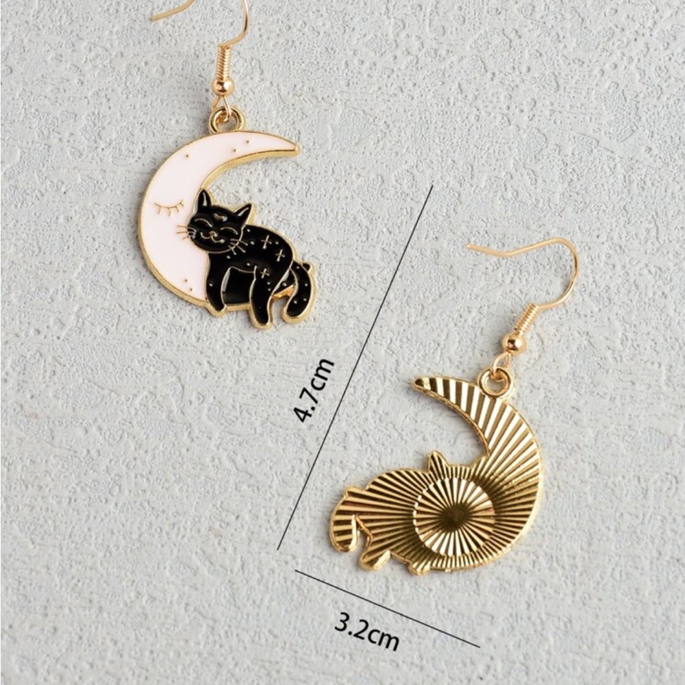 Black Cat Moon Earrings - Picture 5 of 5